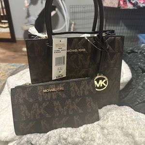 Michael kors purse wallet set Brand new